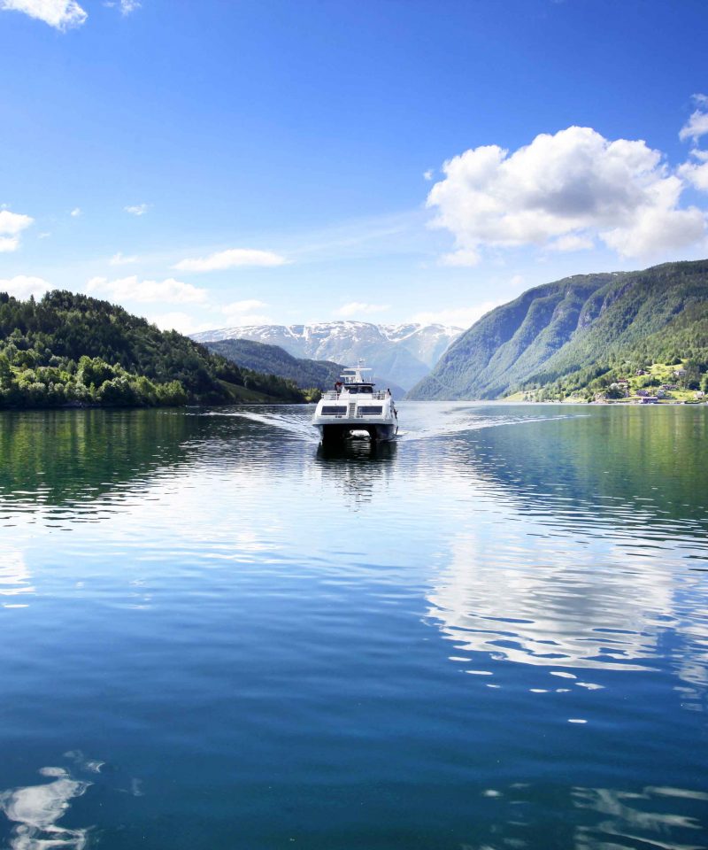 Hardangerfjord in a nutshell