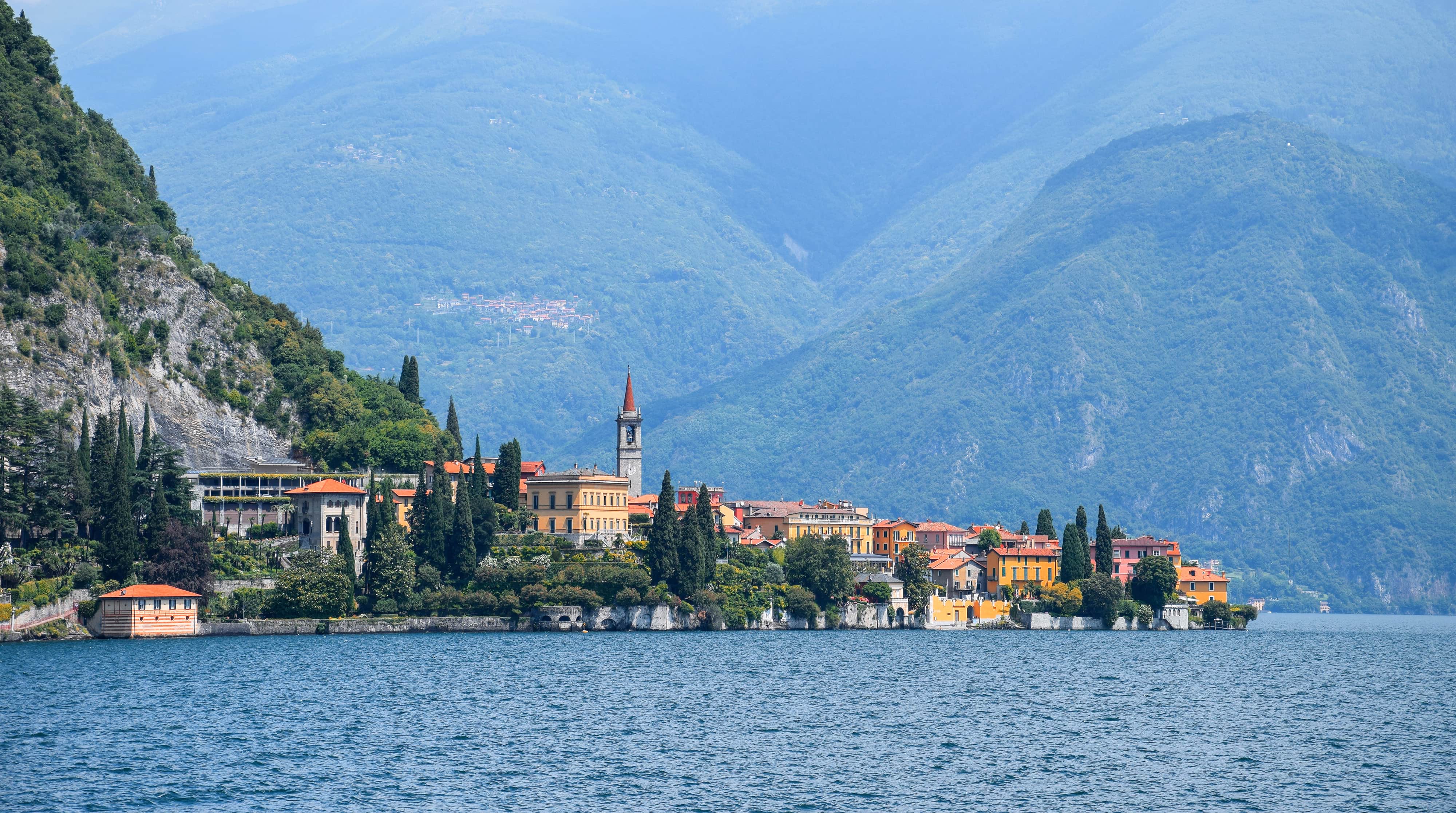 Milan to Como by train